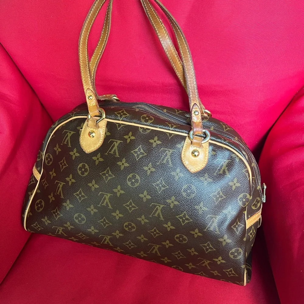Louis Vuitton Monogram GM Shoulder Handbag - Picture 4 of 9